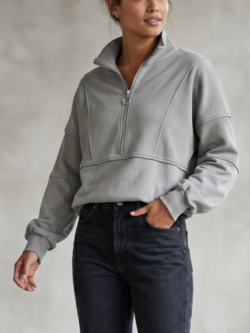 New Light Gray Half-Zip Sweater – Size Medium